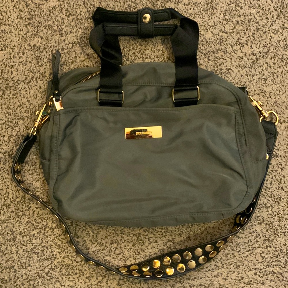 Steve Madden shoulder/tote Handbag. Great handbag for the price.